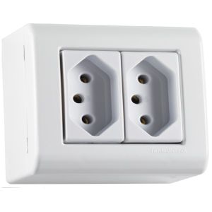 CAIXA SOBREPOR LIZFLEX BRA2 TOM 2PT 10A/250V.57304/012