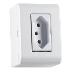 CAIXA SOBREPOR LIZFLEX BRA (1 TOM 2P+T 10A/250V) R. 57304/002