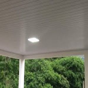 FORRO PVC 7.0  X 20 CM 7 MM 1.40 MT² BCO GELO